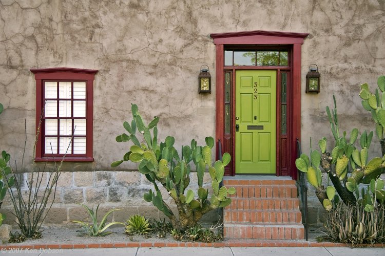 Red Door turned Green