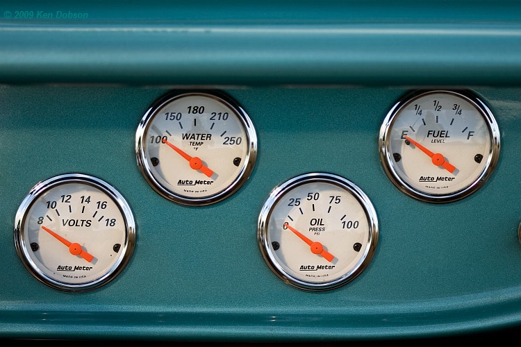 Auto Meter Gauge